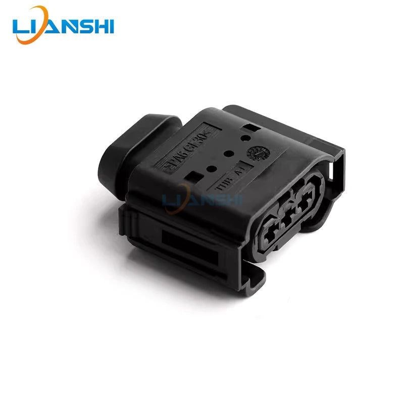 09441351 is a 3-hole waterproof connector for ignition coils of Mercedes-Benz, BMW, Changan and Haval cars. 09441381
