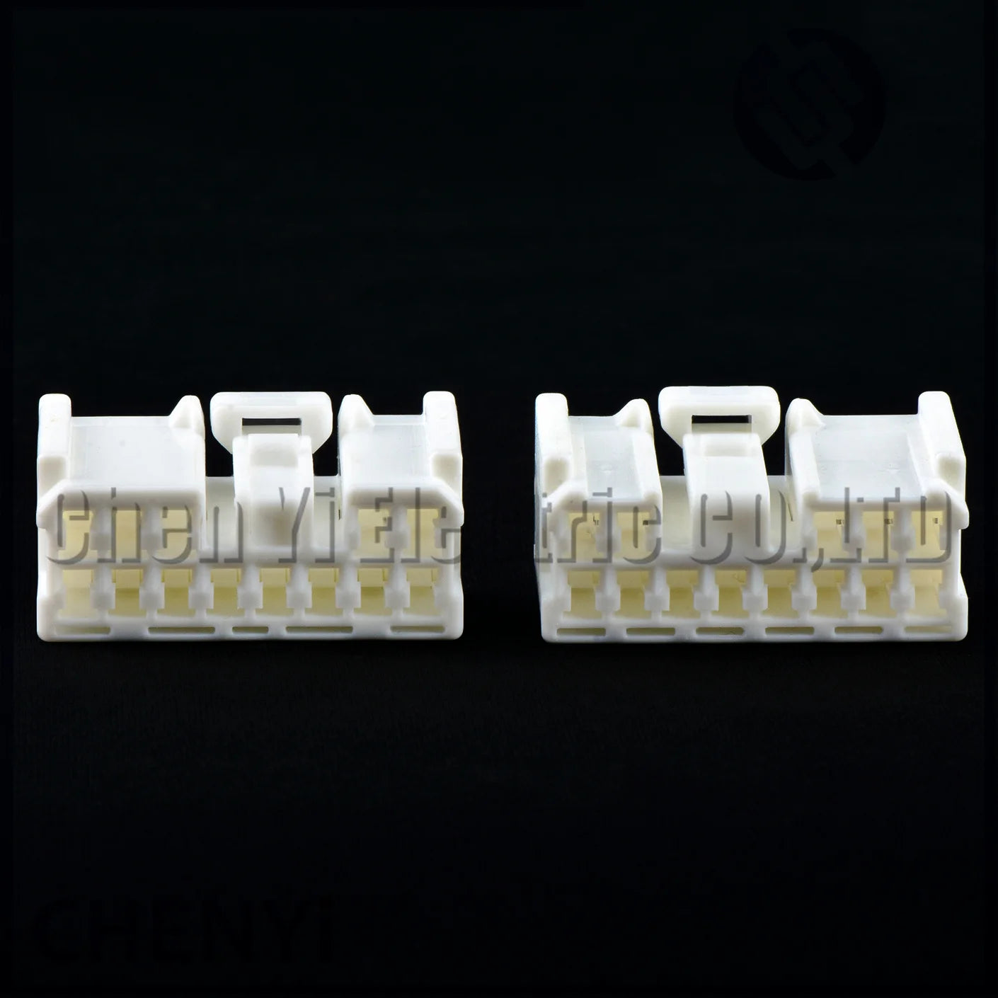 13 Pin Automotive Junction Box connector mid amplifier harness plug 7283-1730 1300-4682 4F1340-000 90980-11695 For Toyota Lexus