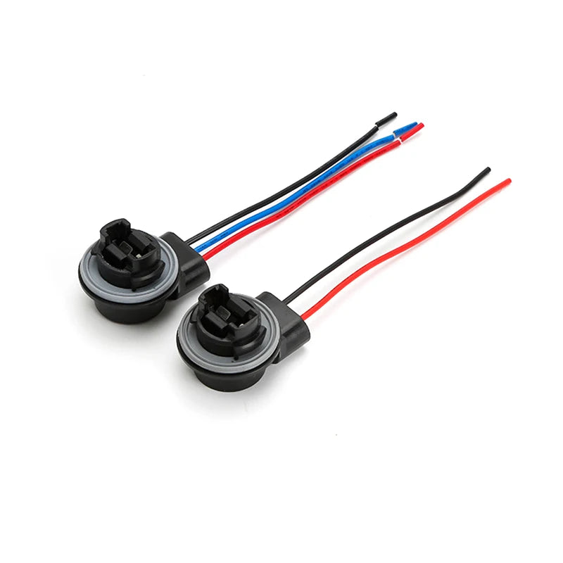 T25313157 Automotive turn signal lights, brake lights, instrument lights, taillights, lamp sockets, LED lamp sockets connectors