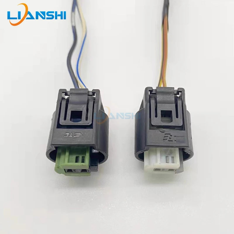 Suitable for BMW snail electric horn plugs: 1 series, 3 series, 5 series, 7 series, X1, X3, X5, X6 MINI horn and fog lamp plugs