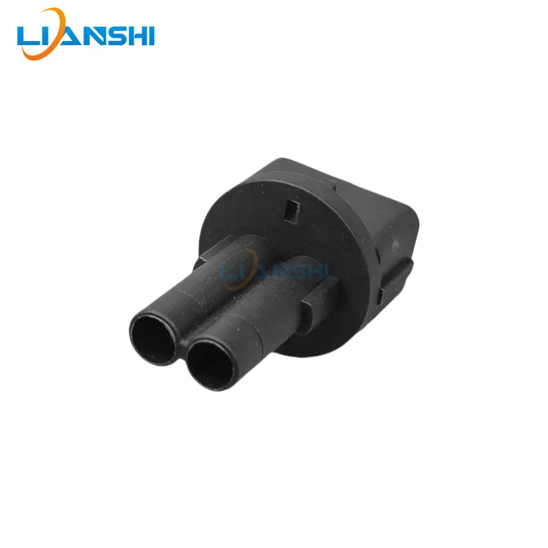The 1.5 series 2-hole 2-core DJ7021YB-1.5-11/21 is suitable for H16 fog lamp plug automotive connectors