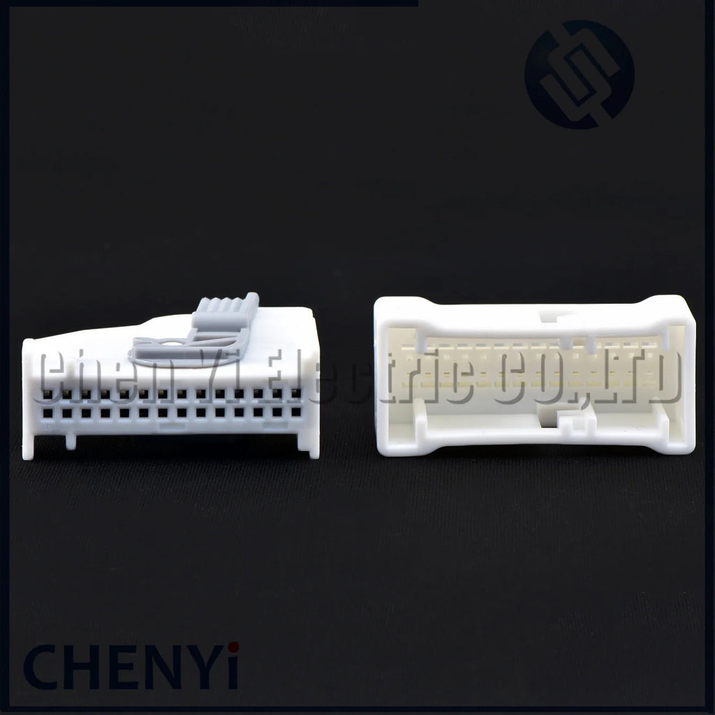 28 Pin male or female Automotive connector ECU Wire harness Plug A0025451683 A005457600 2-2236646-1 2-2236647-1