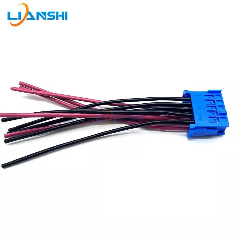 Suitable for BMW 1 series, 235 series, X1 Mini, F52, F45, F49, F55 computer oil pump module plug wiring harnesses
