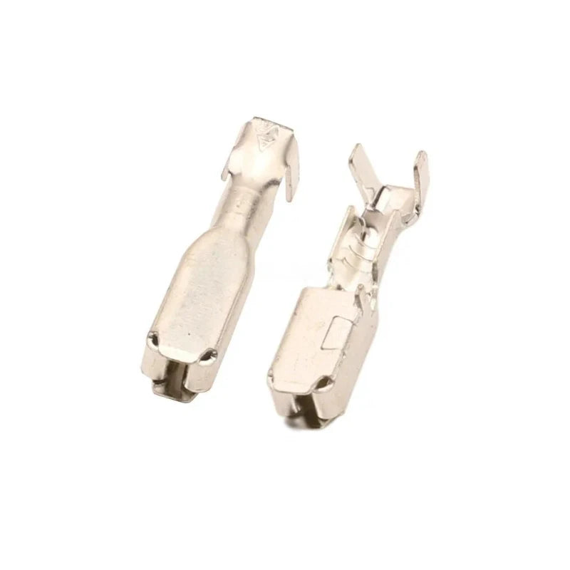 1813018-3/1813018-2 is suitable for the pin series terminal blocks of automotive wiring harness connectors