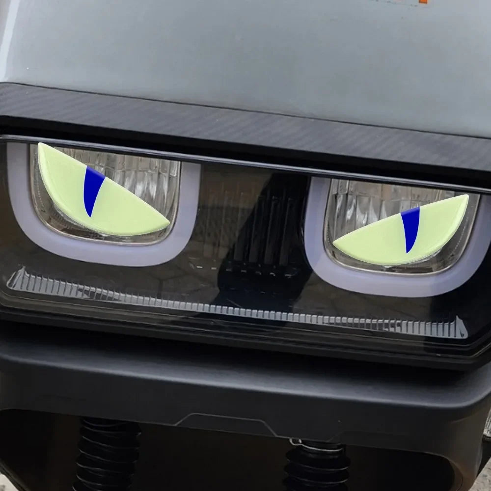 2-6Pcs Luminous Eyes Car Stickers 3D Reflective Demon Cat Eyes Sticker for Auto Motorcycle Night Light Warning Decoration Decals