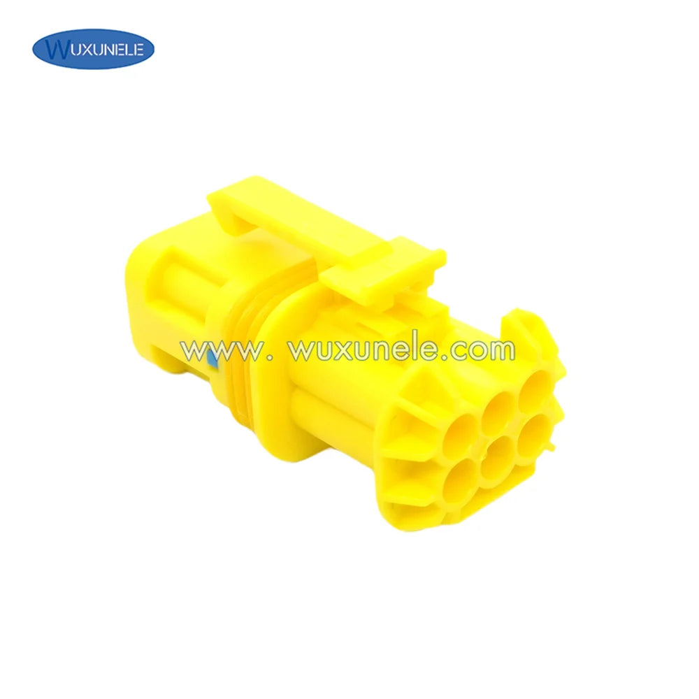 6 Pin Lear 18650.000.001 Automotive Sealed Wire Connector