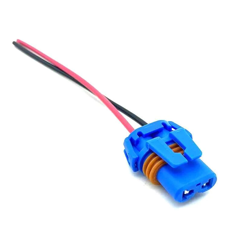 It is suitable for 9005 HB3 automobile lamp holder plug near and far light fog lamp harness plug automobile spare parts