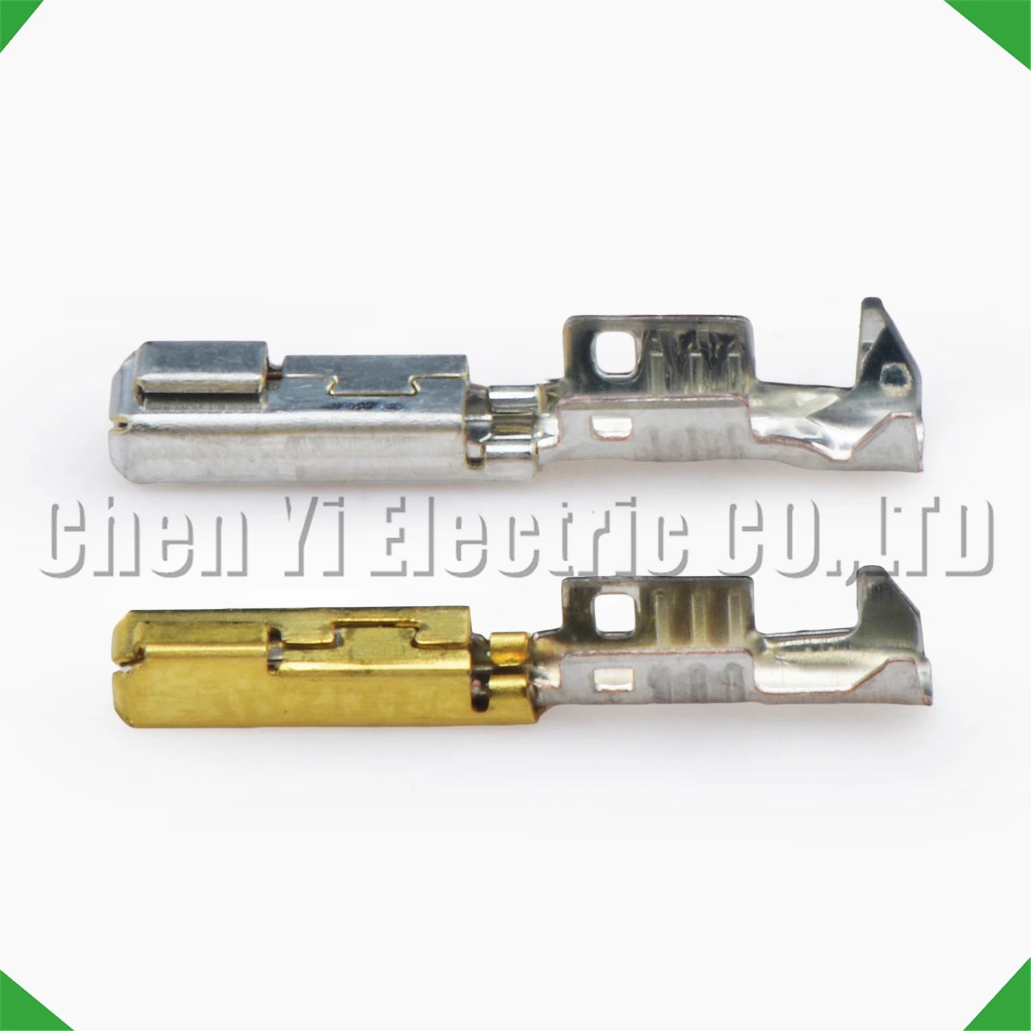 Auto Connector Female Crimp 1318332-1 1318329-1 Sheath Automotive Connectors harness