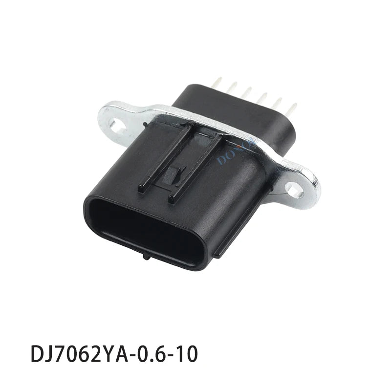DJ7062YA-0.6-10/21 Car electric air conditioning pump 6-hole plug connector reverse probe connector
