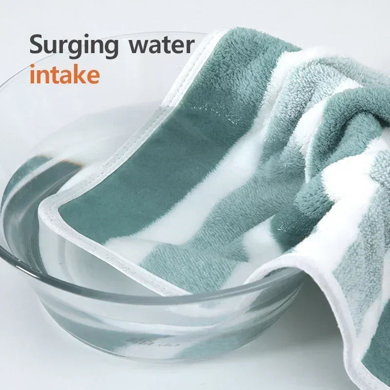 Car Large Coral Fleece Towel Set Soft and Absorbent Adult Shower Contemporary Striped Super Soft Quick-Dry Towels Bath Amagi