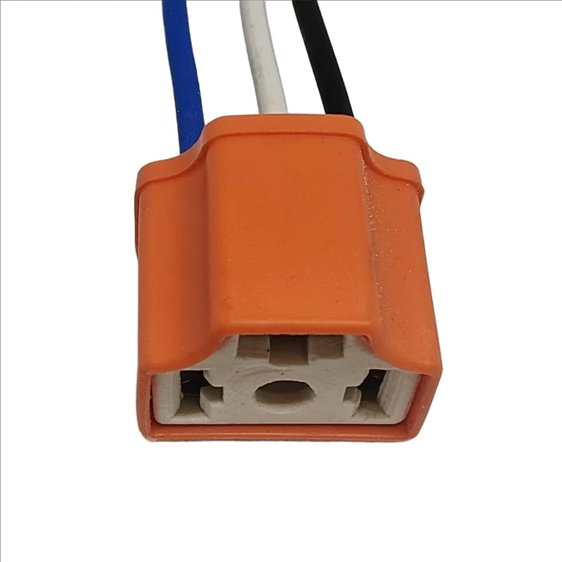 It is suitable for the H4 connector, socket and plug ceramic of Chevrolet Cruze New Sail car headlight bulb
