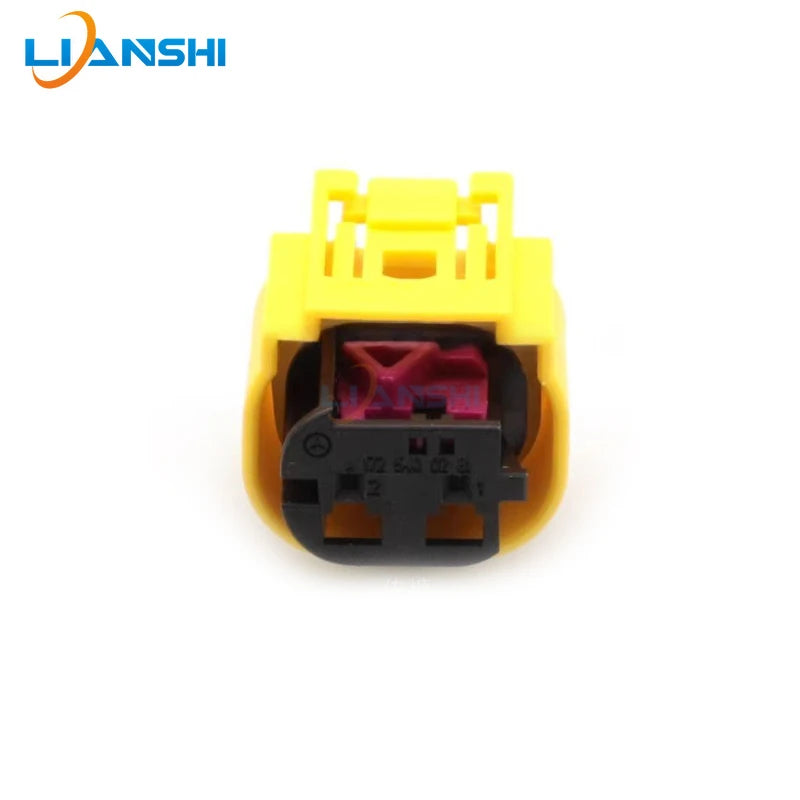 Applicable to BMW 1/3/4/5/7 series X3, X5, X6, F20, F21, F22, F35, F30 hood lock plugs and engine hood plugs