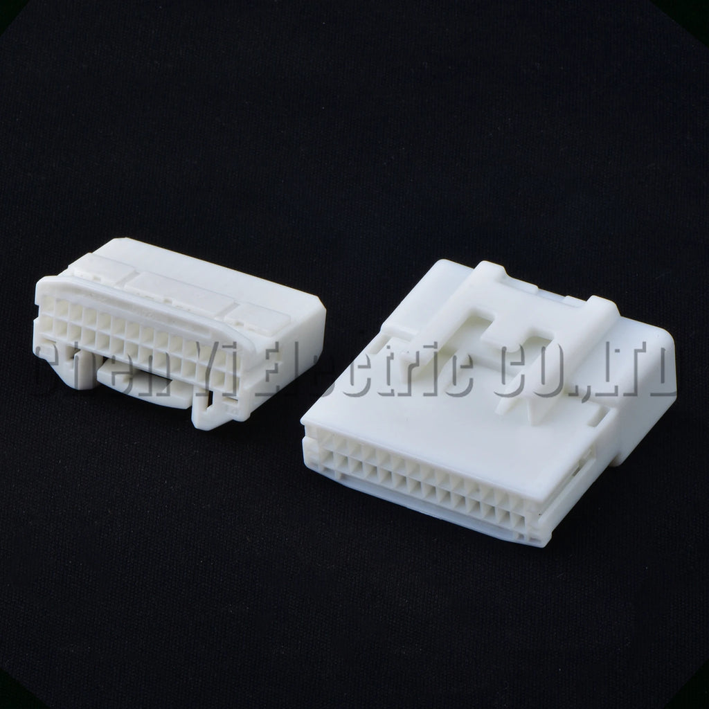 28-Pin Wire Harness Automotive multimedia navigation screen harness Connector