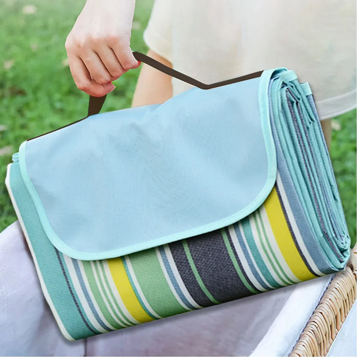 Waterproof Sandproof Camping Mat Picnic Blanket Beach Mat Portable Camping Beach Blanket for Hiking Camping Foldable Amagi