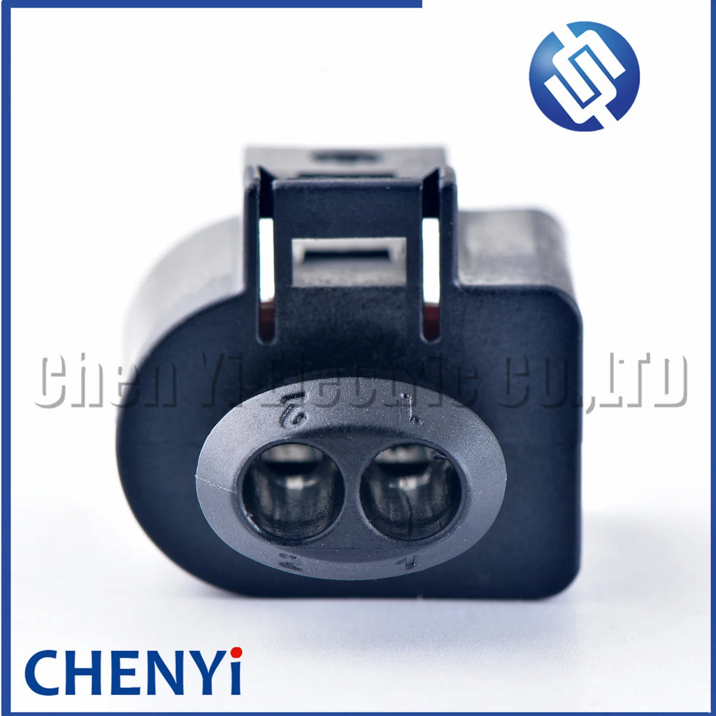 2 Pin Auto Windshield Washer Fluid Pump connector Electromagnetic valve oil cooling valve plug 8P0973722 8P0 973 722