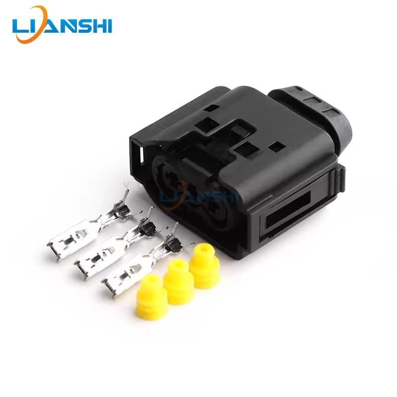 09441351 is a 3-hole waterproof connector for ignition coils of Mercedes-Benz, BMW, Changan and Haval cars. 09441381
