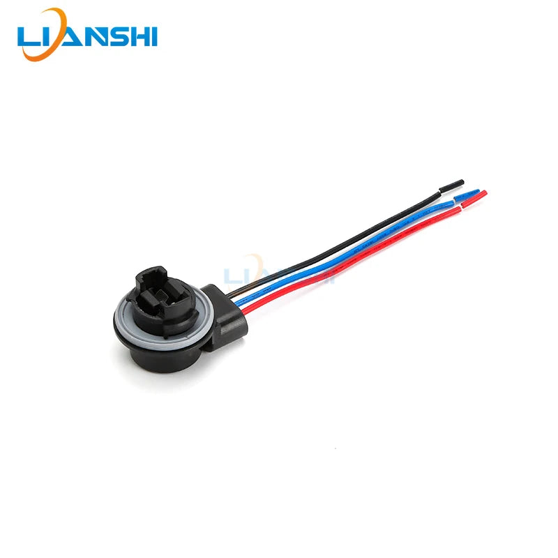 T25313157 Automotive turn signal lights, brake lights, instrument lights, taillights, lamp sockets, LED lamp sockets connectors