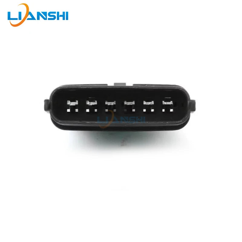 7283-1968-30 is suitable for J6 throttle sensor plug, Toyota Mitsubishi throttle and throttle pedal plug