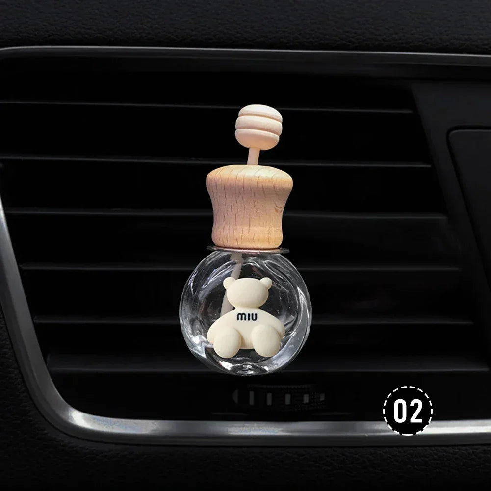 Cute Car Aromatherapy Pendant Air Conditioning Outlet Fashionable Aromatherapy Clip Essential Oil Empty Bottle Decoration Amagi