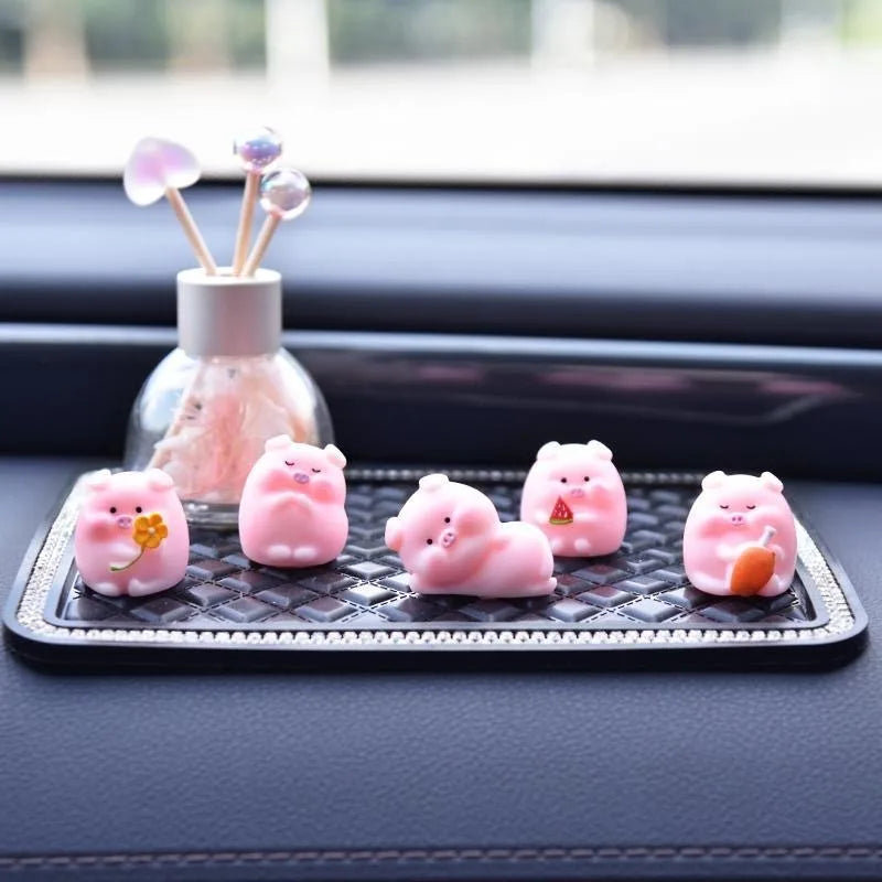 Car Mini Pig Ornaments Auto Center Console DIY Decoration Pendant Cartoon Resin Piglet Home Figurines Miniatures Desktop Decor