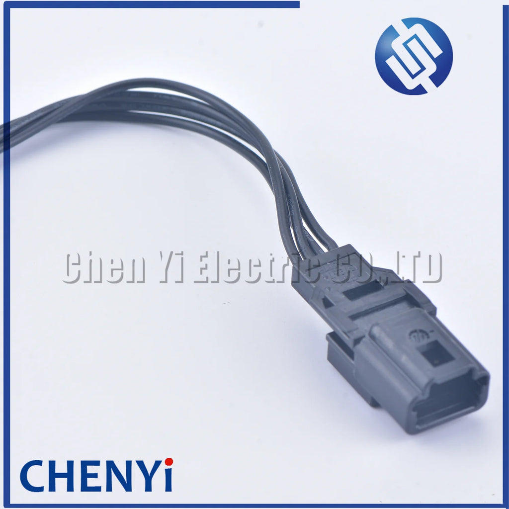 Black 4 Pin female Automotive Connectors 1379658 CONN PLUG HSG shell sheath 1379658-1 with 15cm wires