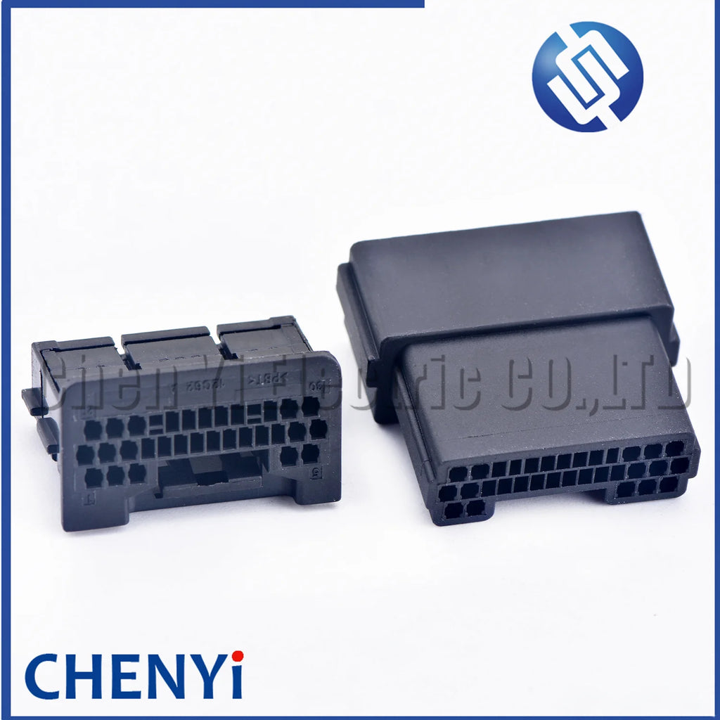 30 Pin male or female Car computer module connector Gateway harness plug 90980-12C62 2822015-1 For Toyota Lexus
