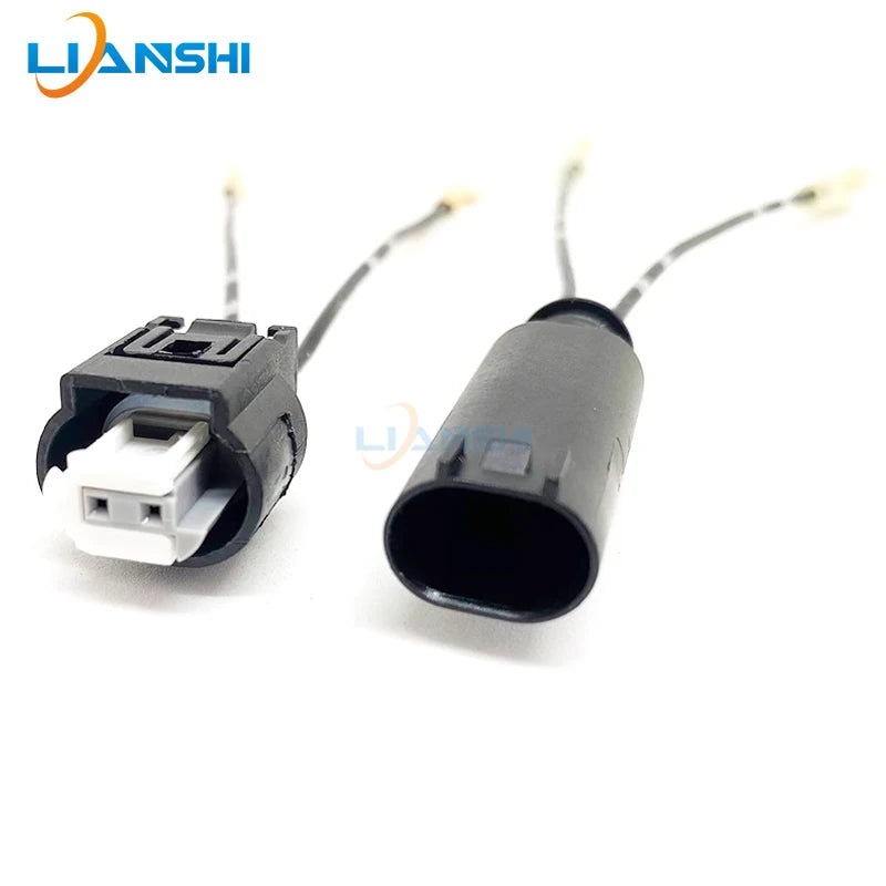 Suitable for BMW motorcycle Waterbird R1250gs850 modified universal horn one minute two harness plug