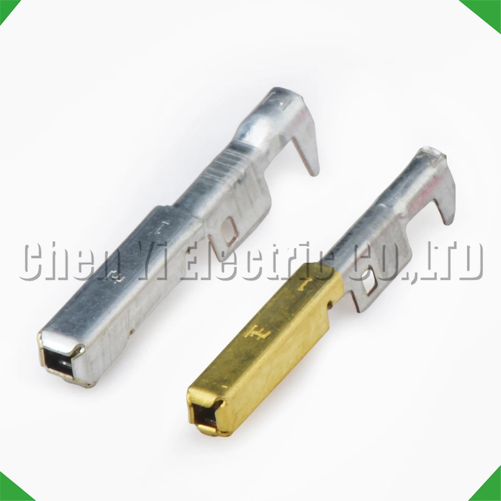 Auto Connector Female Crimp 1318332-1 1318329-1 Sheath Automotive Connectors harness