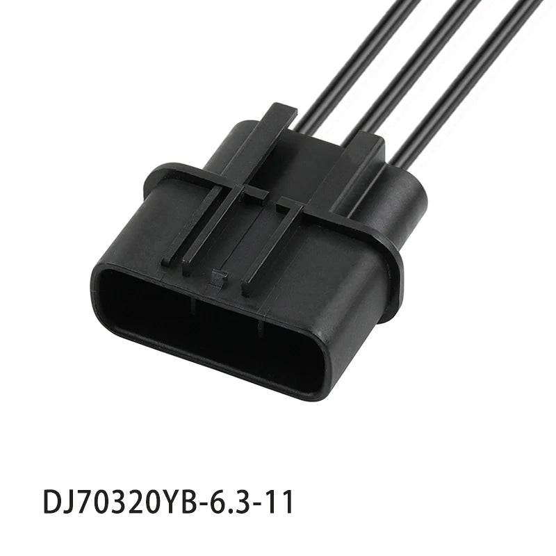 QLW-A-B3F-B High current Automotive Electronic fan 3-hole wiring harness plug DJ70320YB-6.3-11/21