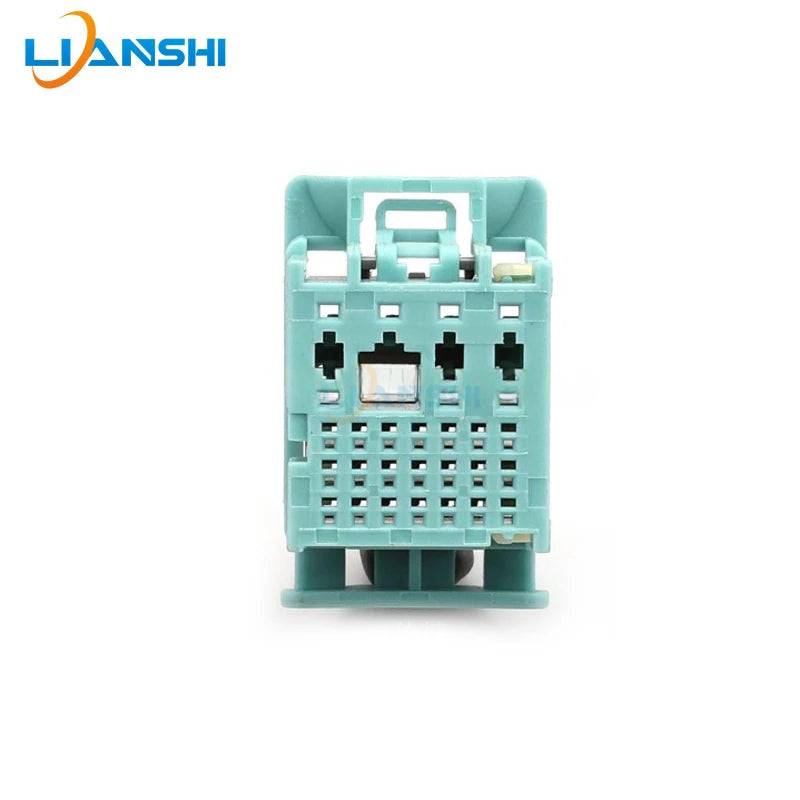 182649-1/206043-1 is suitable for the male and female mating terminals of automotive connectors
