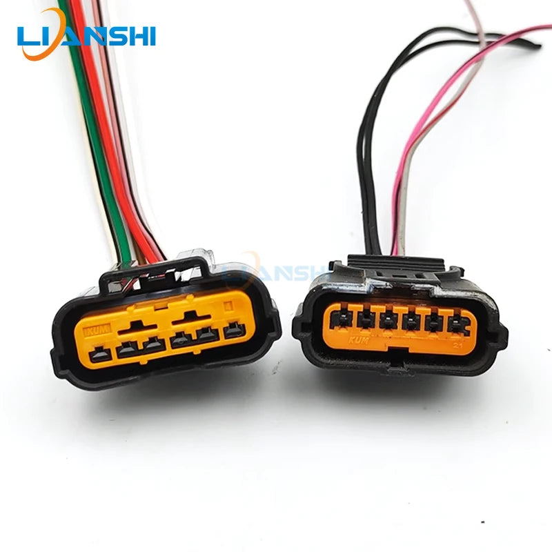 Suitable for Hyundai Sonata Tucson Kia K3 K5 Smart Car reversing radar harness plug 6P connector