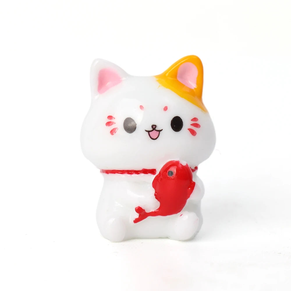 Car Japanese Lucky Cat Ornaments Car Dashboard Center Console Cute Resin Maneki-Neko Auto Interior DIY Decoration Accessories