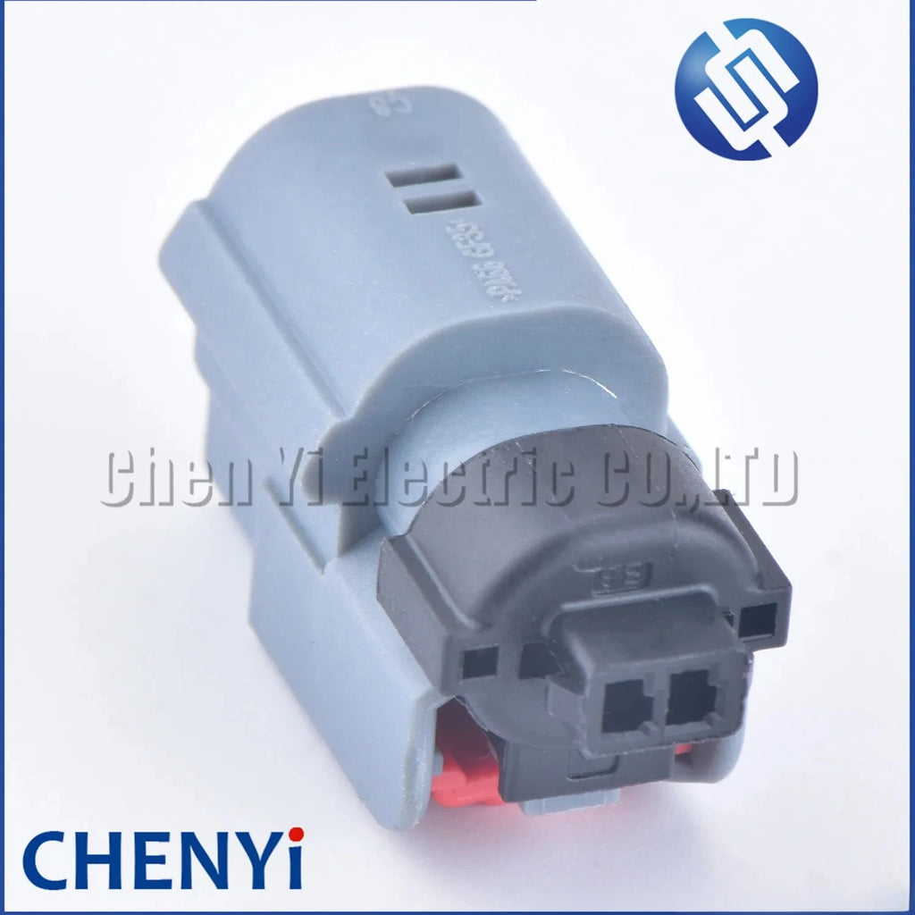 2 Pin Front Bumper Radar Crash Sensor Plug Connector 54390242 13610095 For K2 K3 K4 K5 KX7 Buick LaCrosse Regal Chevrolet