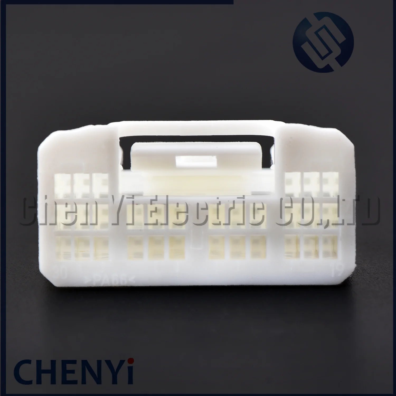 30 Pin Automobile Connector Car CD player host Camera microphone Power plug 90980-12909 with Pin For Toyota Corolla Sienna Camry