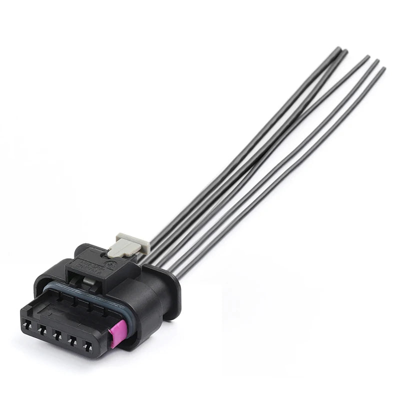 Applicable to Tesla pilot light wiring harness 1-2141520-1 Male and female docking waterproof plug 1-1718806-1