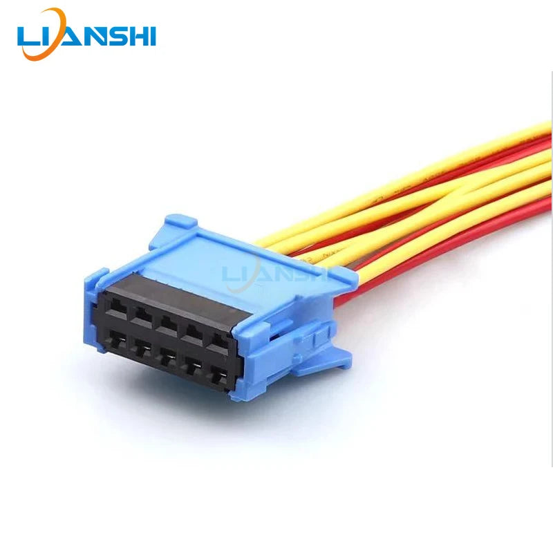 The DJ7106G-2.8-21 is suitable for the Peugeot Citrox 408 blower with resistance plug air conditioning heater
