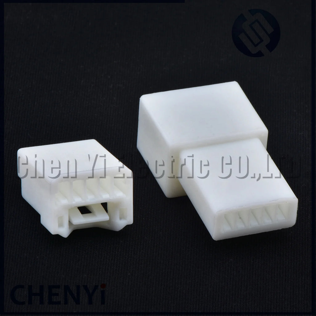 5 Pin Auto connector DVD multi-media Navigation receiver plug 7282-5830 PD081-05017 FF1376360-1 7283-5830 6098-3013 90980-11909