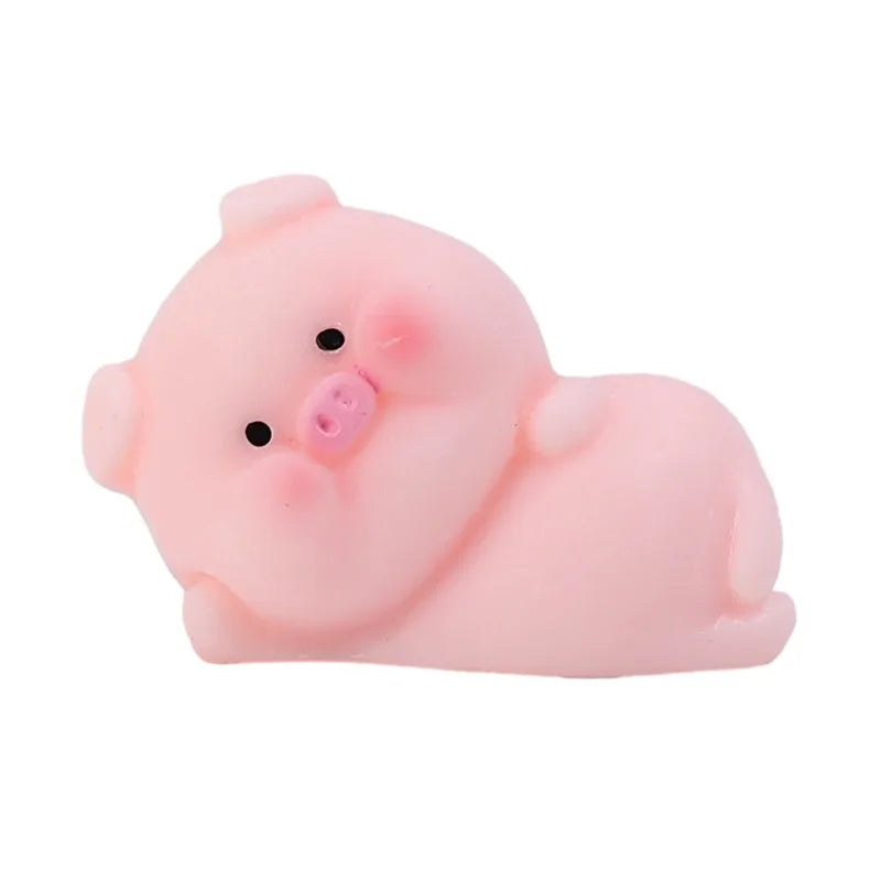 Cute Piggy Auto Interior Ornaments Resin Pink Pig Cartoon Toy Decoration Dashboard Desktop Office Garden Car Decor Accessories